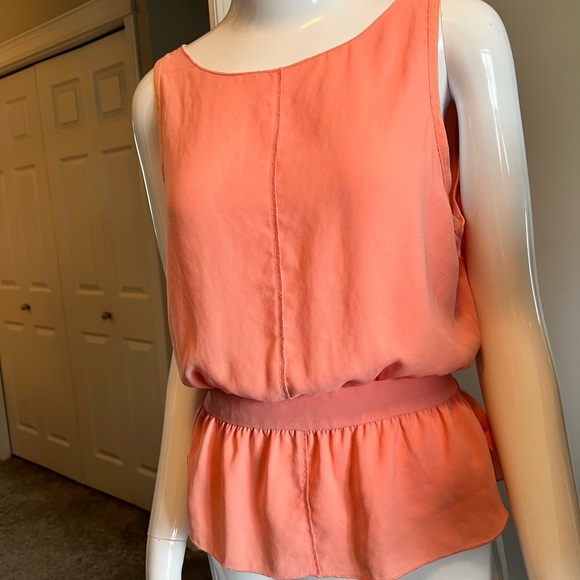 Aritzia tank Coral peplum - Picture 4 of 5